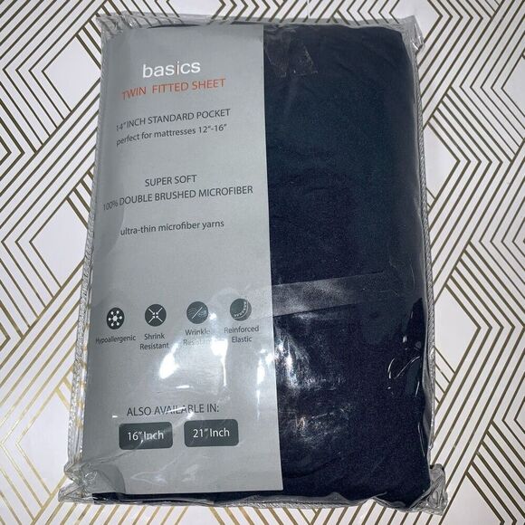 Basics Twin Size Fitted Sheet Super Soft Double Brushed Microfiber Blue New - Picture 1 of 2